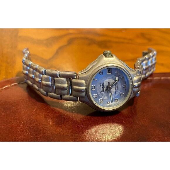 Women's Vanity Fair Watch, Silver Tone with Date, Link Band, New Battery - Picture 1 of 3